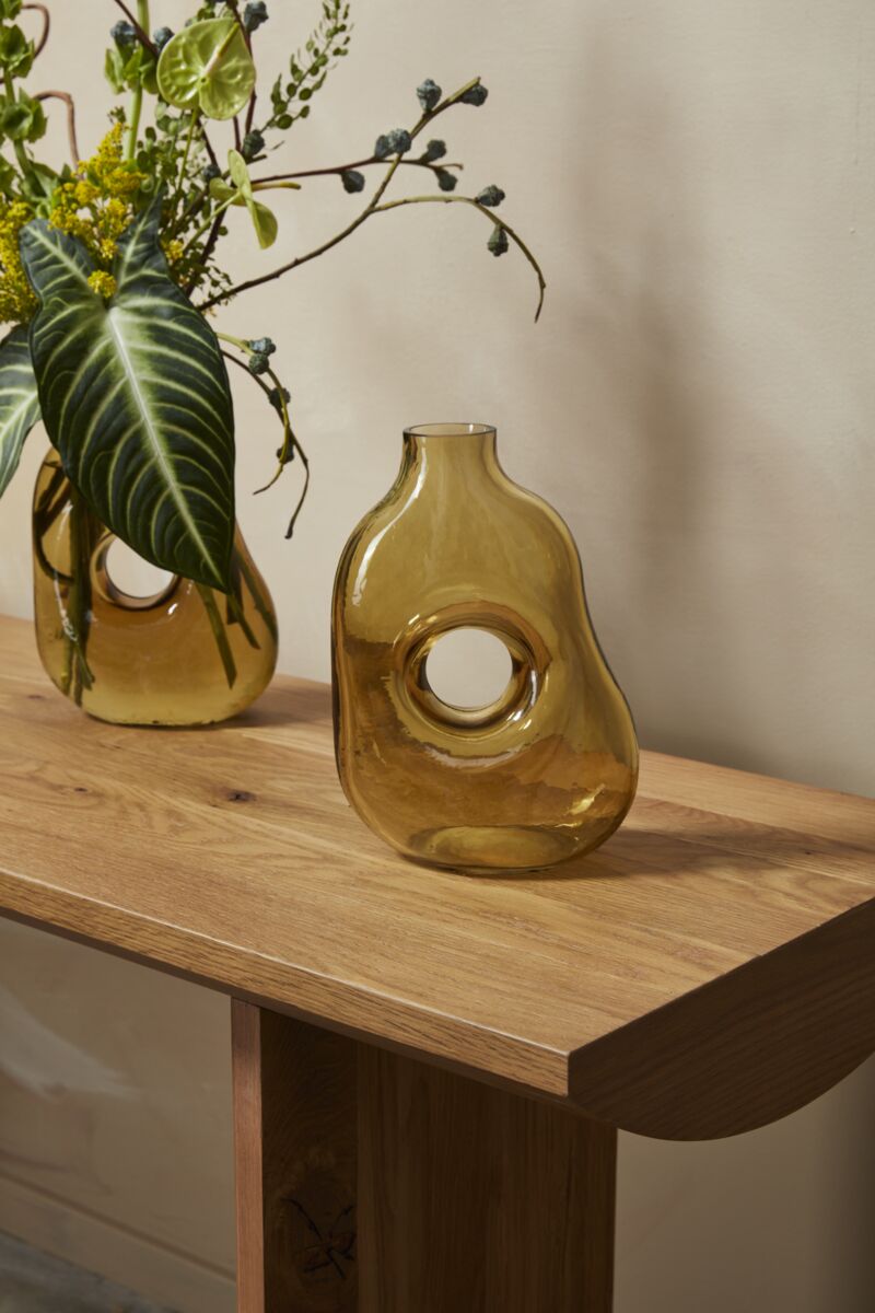 Izamal tall glass vase